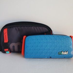 Mifold Grab and Go Travel Portable Compact Car Booster Seat w/ case